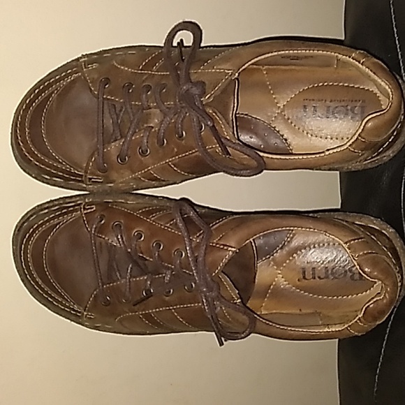 "Born" Leather Sneakers (Great shape!) - Picture 2 of 10